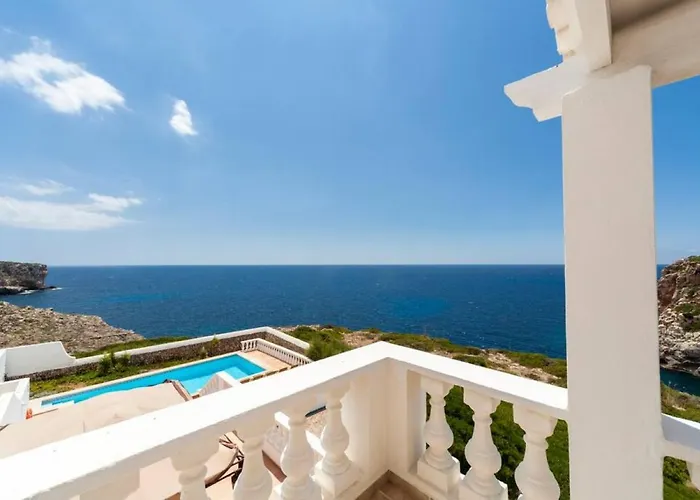 Es Macar, Heated Pool & Sea Views 度假居 埃斯卡纳特尔