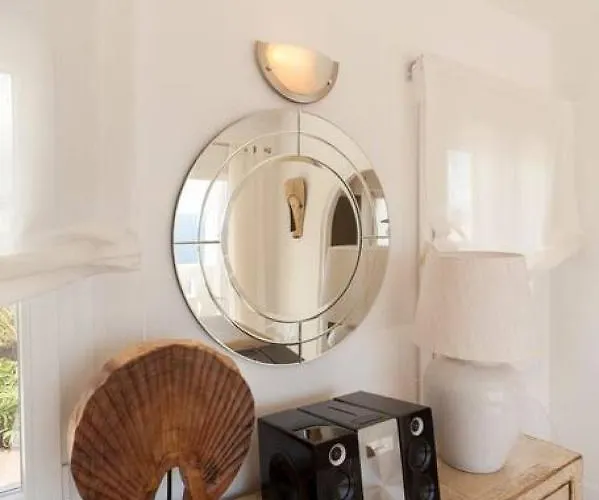 Es Macar, Heated Pool & Sea Views Holiday home *