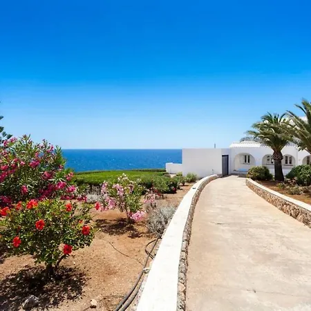 بيت للعطل Es Macar, Heated Pool & Sea Views *